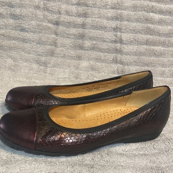 Gabor hovercraft flats women’s 9 burgundy in‎ color new condition - Picture 6 of 9